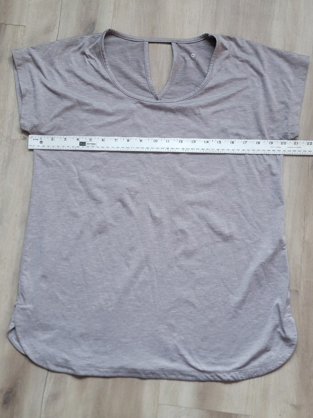 🔥 TUFF ATHLETICS Heather Gray Active Top – Size Medium 🔥